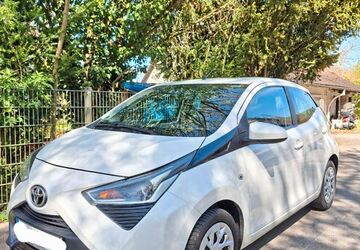 Toyota Aygo (X) 68.286 km 7.700 &euro; Nagold 72202