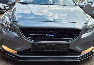 Volvo V40 131.200 km 8.850 &euro; Stuttgart 70435