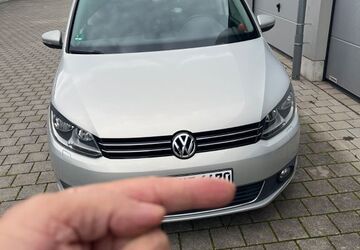 VW Touran 241.000 km 6.800 &euro; Gäufelden 71126